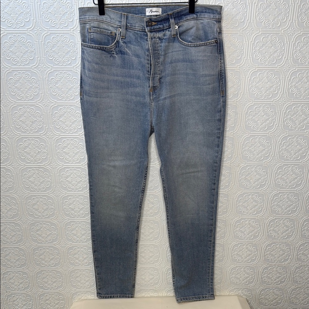 Rowan | Light Blue Button-Fly Jeans, Size 31 - Picture 9 of 16